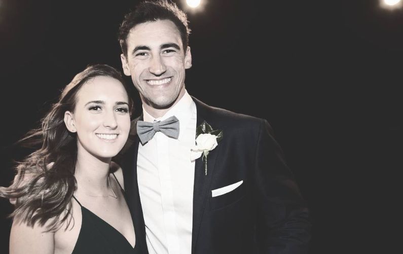 Mitchell Starc with his sister Taylah Starc. Source: @taystarc/Instagram