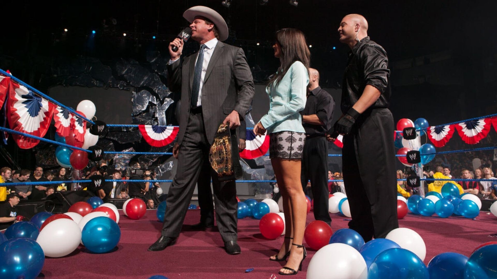 JBL cuts a promo at a WWE event. (Image via WWE.com)