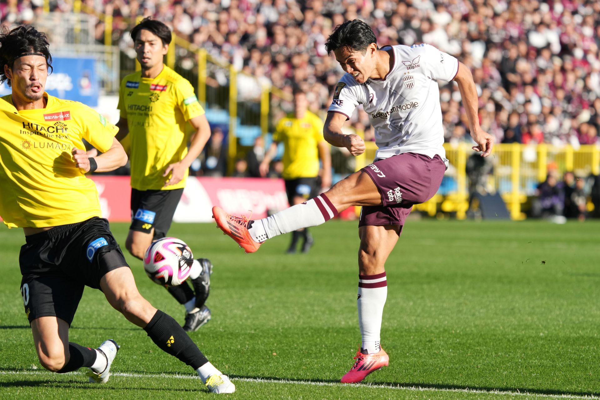 Kashiwa Reysol v Vissel Kobe - J.LEAGUE MEIJI YASUDA J1 - Source: Getty