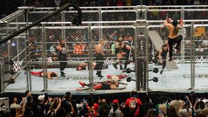 WWE रिजल्ट्स: Roman Reigns के भाइयों की हुई हार, दिग्गज ने की वापसी, नए ट्राइबल चीफ और खतरनाक स्टार की जबरदस्त जीत