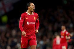 Real Madrid's stance on signing Liverpool skipper Virgil van Dijk comes to light: Reports