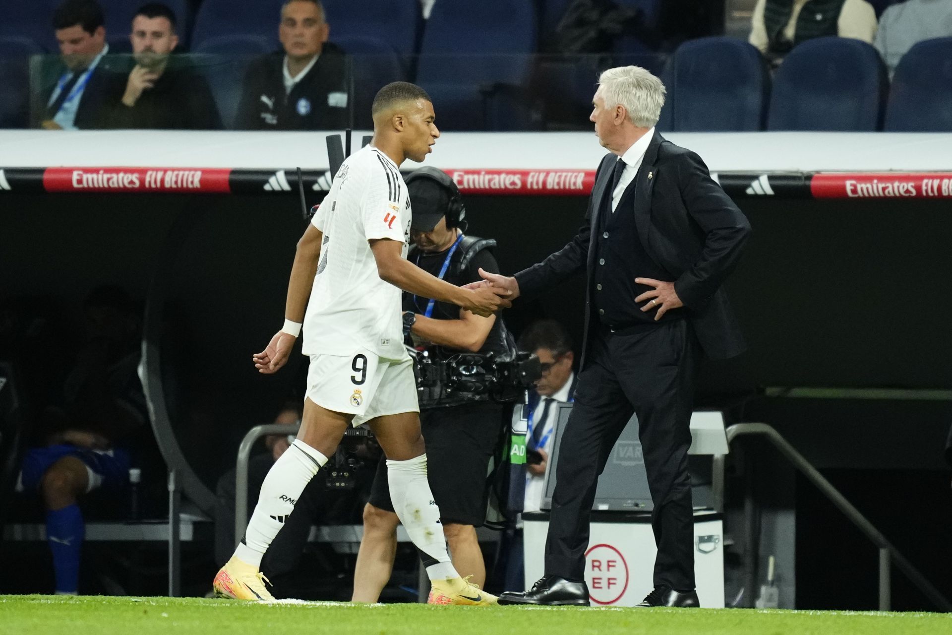 L to R: Mbappe and Carlo Ancelotti - Source: Getty