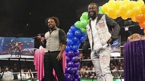 3 चीजें जो Xavier Woods और Kofi Kingston WWE Raw में Big E को धोखा देने के बाद भविष्य में कर सकते हैं