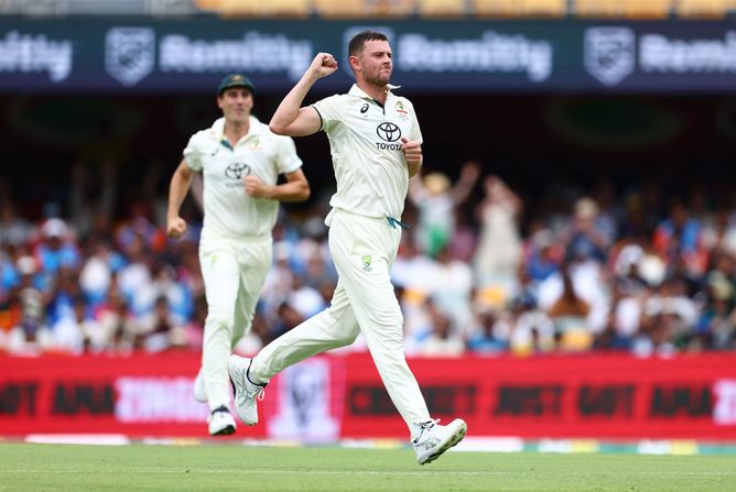 Josh Hazlewood sent for medical scans after fresh injury scare on Day 4 of BGT 2024-25 3rd Test