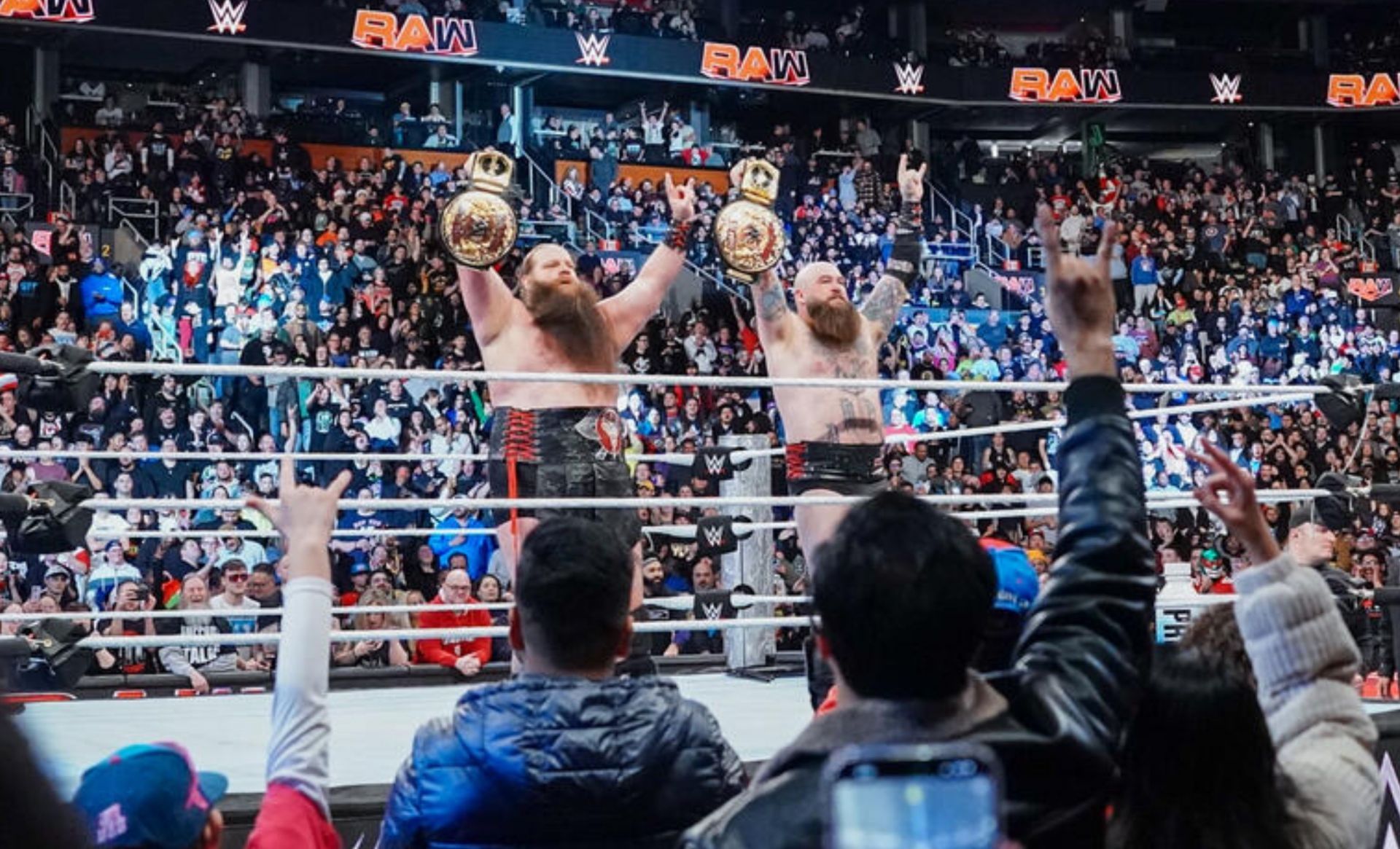 WWE Raw में नए चैंपियन मिलने पर फैंस खुश (Photo: WWE.com)