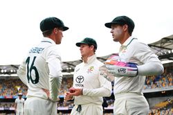 [Watch] Alex Carey dives to take first slip’s catch and remove Mohammed Siraj for 1 in BGT 2024-25 3rd Test