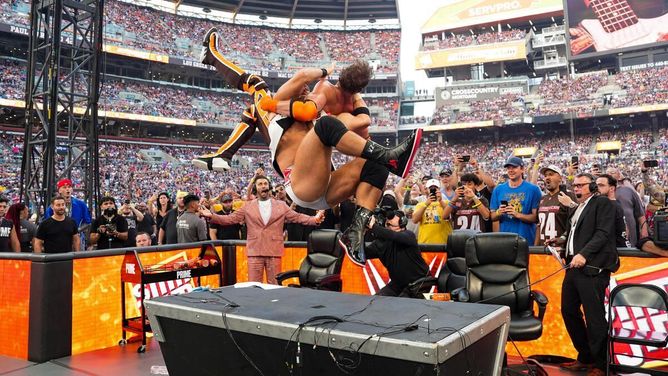 "मैं रिटायर..."- WWE के पूर्व चैंपियन के बड़े खुलासा ने मचाई सनसनी, रिंग में दोबारा नहीं दिखेगा जलवा?