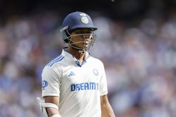 "It was so nice of him to accept" - Former India batter praises Rohit Sharma for frank views on Yashasvi Jaiswal dismissal controversy