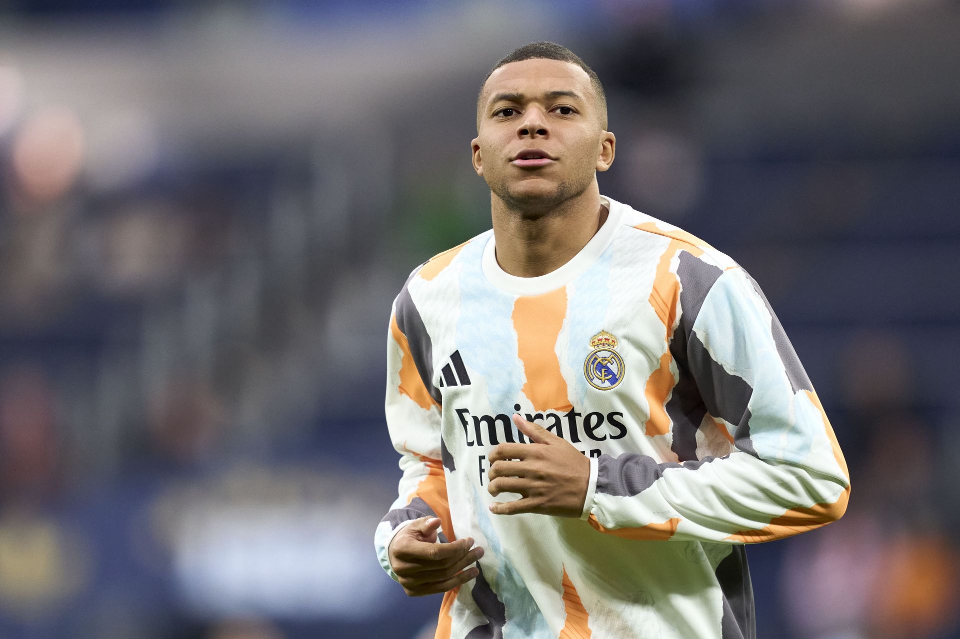 Real Madrid ready to offer 2 players the same wages as Kylian Mbappe: Reports