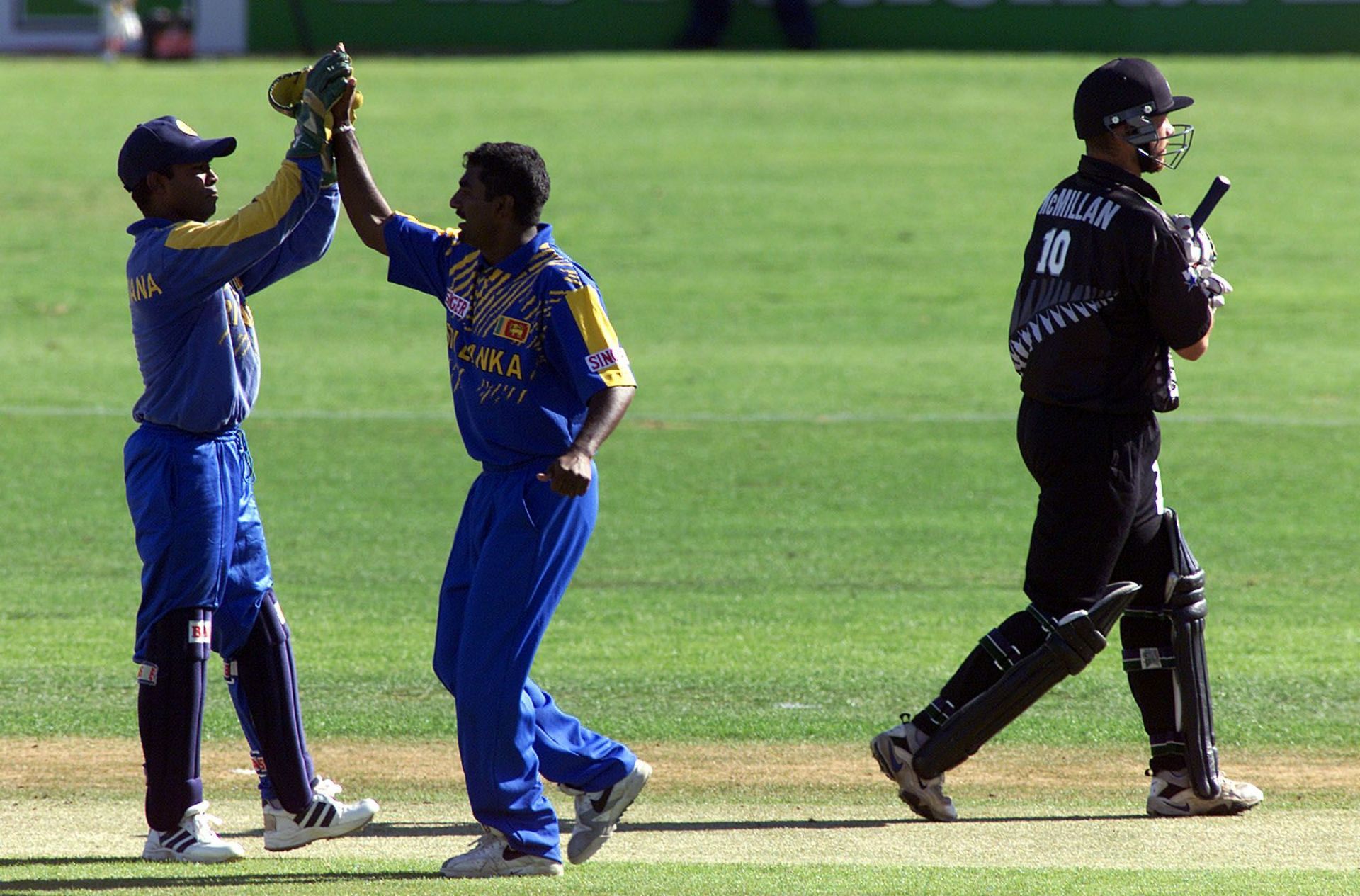 Sri Lanka&#039;s Mutiah Muralitharan (middle) celebrates a wicket (Image Credits: Getty Images)