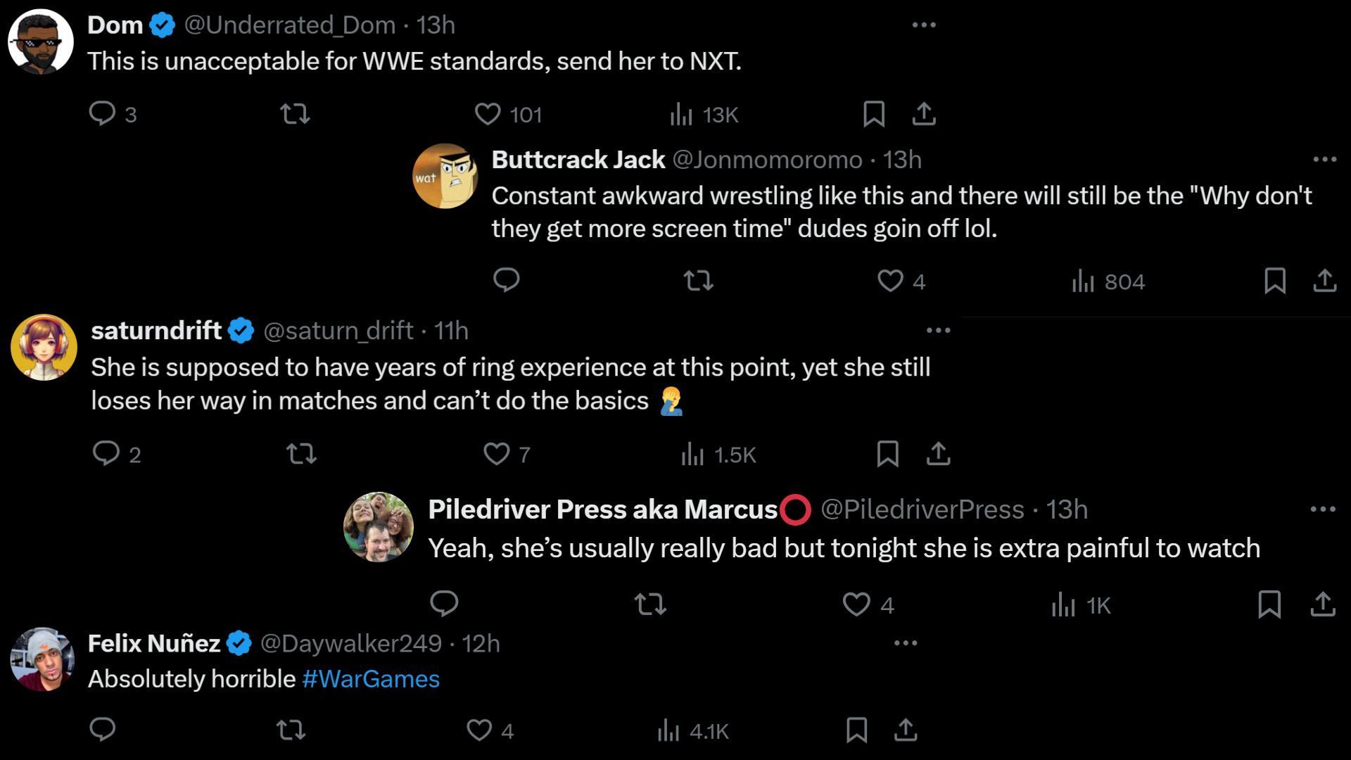 Wrestling fans are criticizing Nia Jax for the botched chair shots on X/Twitter.