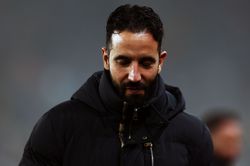 Manchester United show ‘serious interest’ in signing 28-year-old ex-Chelsea defender during January transfer window: Report