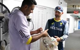 [Watch] Nathan Lyon gifts a jersey to retired Ravichandran Ashwin after BGT 2024-25 3rd Test