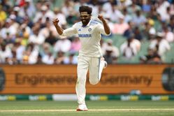 [Watch] Ravindra Jadeja strikes to end Sam Konstas' stunning debut innings on Day 1 of BGT 2024-25 4th Test