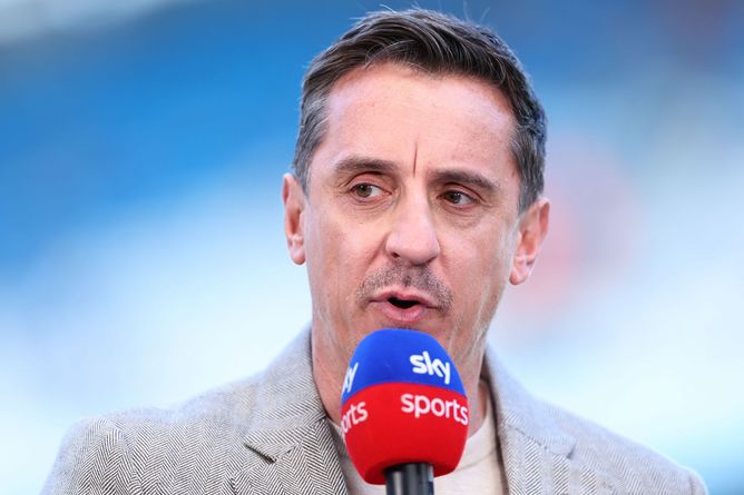 “He’s having a nightmare” - Gary Neville calls out 26-year-old Manchester United star for being frustrating to watch in 4-3 loss against Tottenham