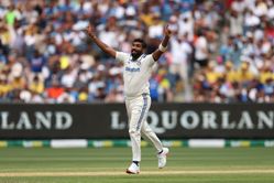 [Watch] Australian batter acknowledges probing Jasprit Bumrah spell on Day 2 of BGT 2024-25 4th Test