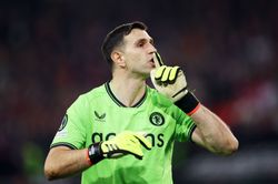 2024 FIFA The Best Awards: Argentina star Emiliano Martinez wins The Best Men's Goalkeeper award