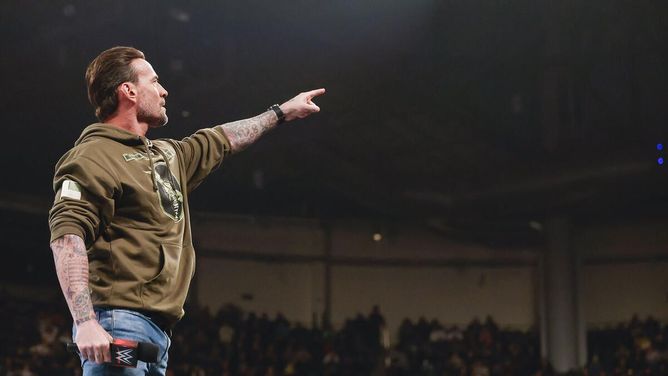 3 तरीके जिनसे WWE Saturday Night's Main Event में CM Punk अपनी उपस्थिति दर्ज करा सकते हैं