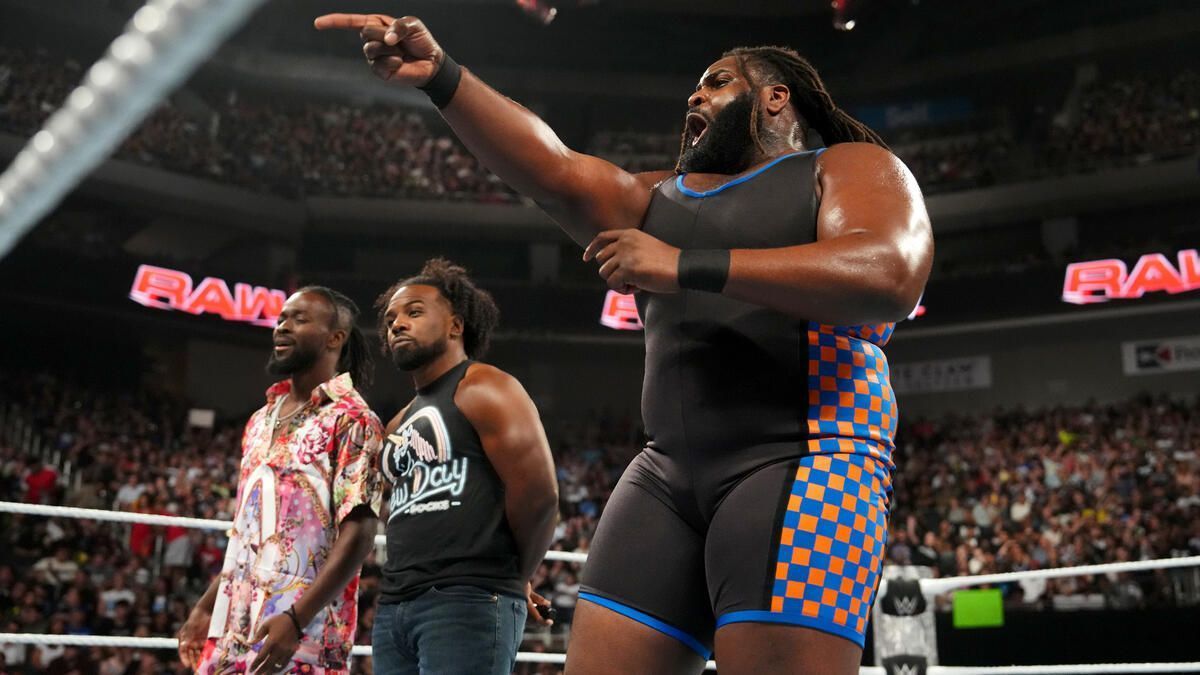 Odyssey Jones with The New Day (Picture courtesy: WWE.com)