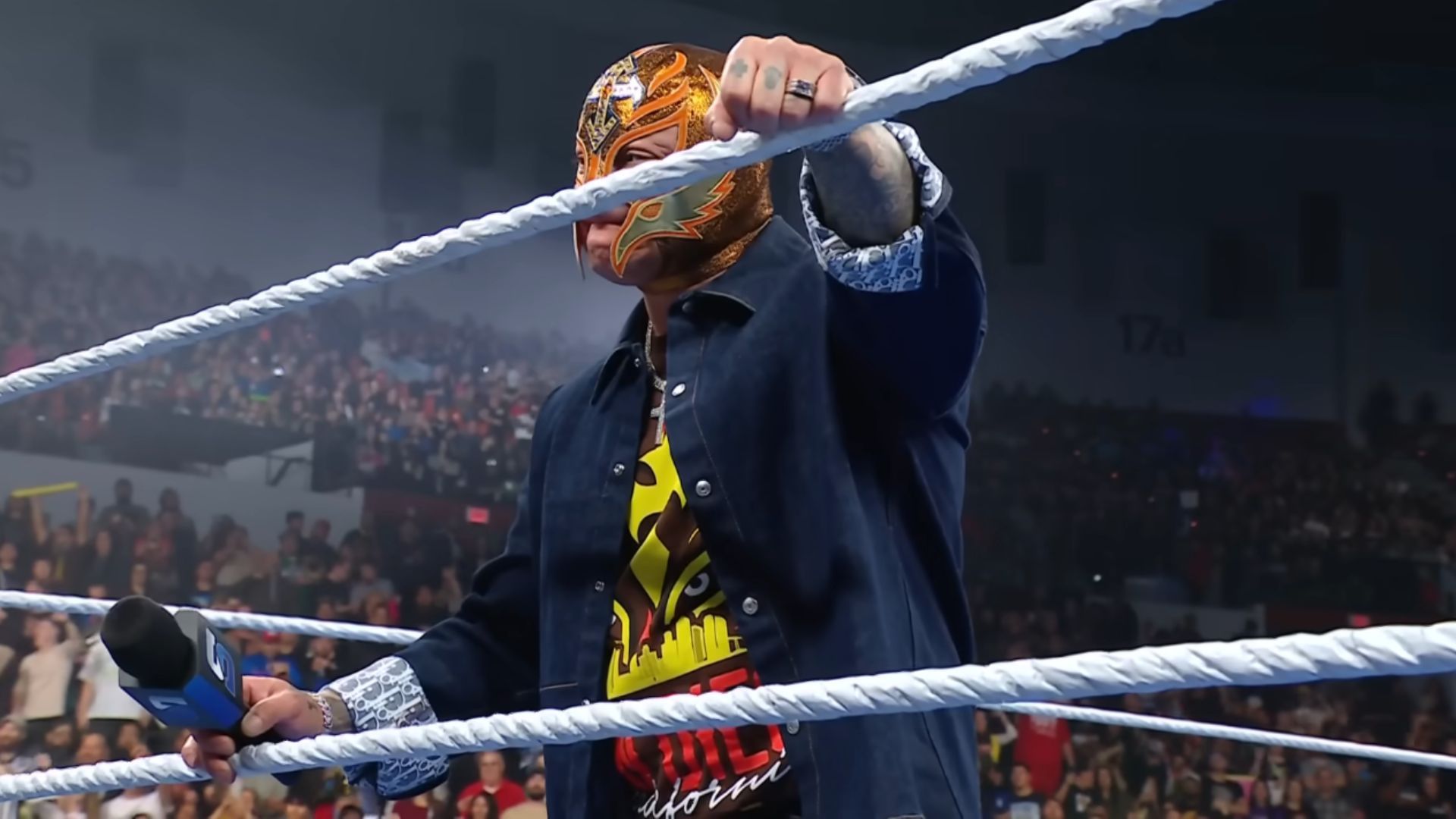 Rey Mysterio on SmackDown. [Image via WWE