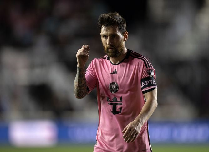 Lionel Messi could rejoin Barcelona in 2025 after adding special clause in new Inter Miami contract - Reports