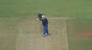 CSK pacer cleans up PBKS batter with a ripper in 2025 Vijay Hazare Trophy quarterfinal [Watch]