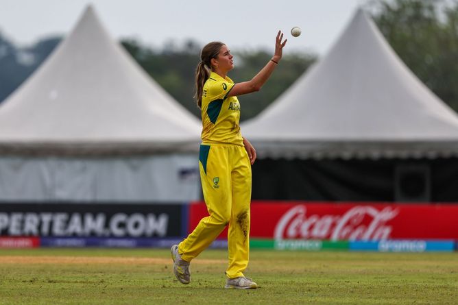 "People say I look like him when I bowl" - Australian cricketer from U19 Women's T20 World Cup 2025 compares herself with star Indian pacer