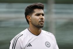 "Kaha laga rha hai call" - India cricketer posts a hilarious comment on Harshit Rana's new social media post