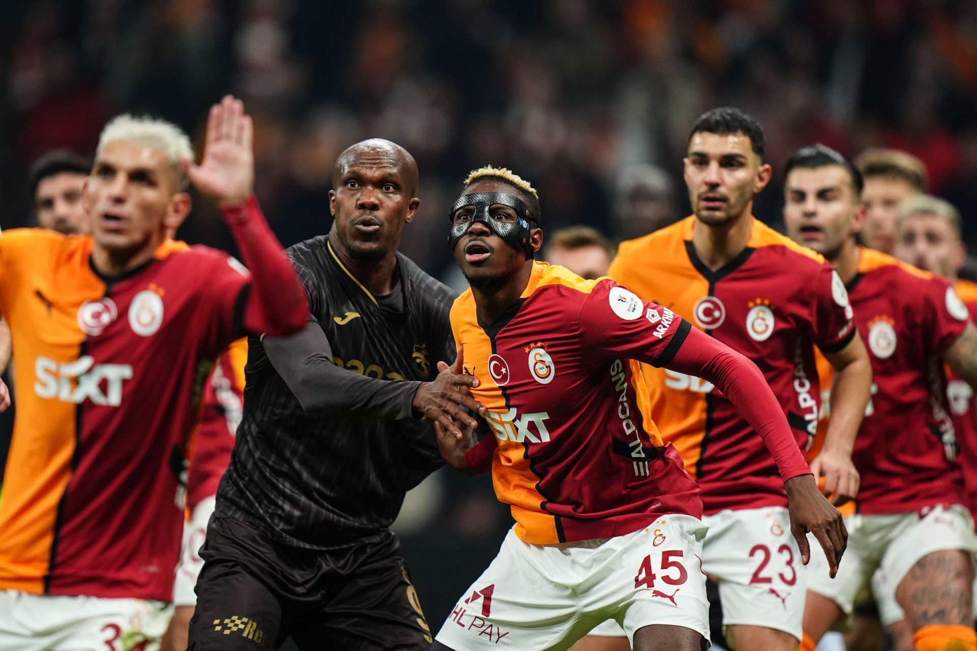 Galatasaray v Trabzonspor - Turkish Super Lig - Source: Getty