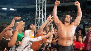 भारतीय WWE दिग्गज The Great Khali के 3 खराब Royal Rumble मैच जिन्हें फैंस बिल्कुल भी याद नहीं करना चाहेंगे