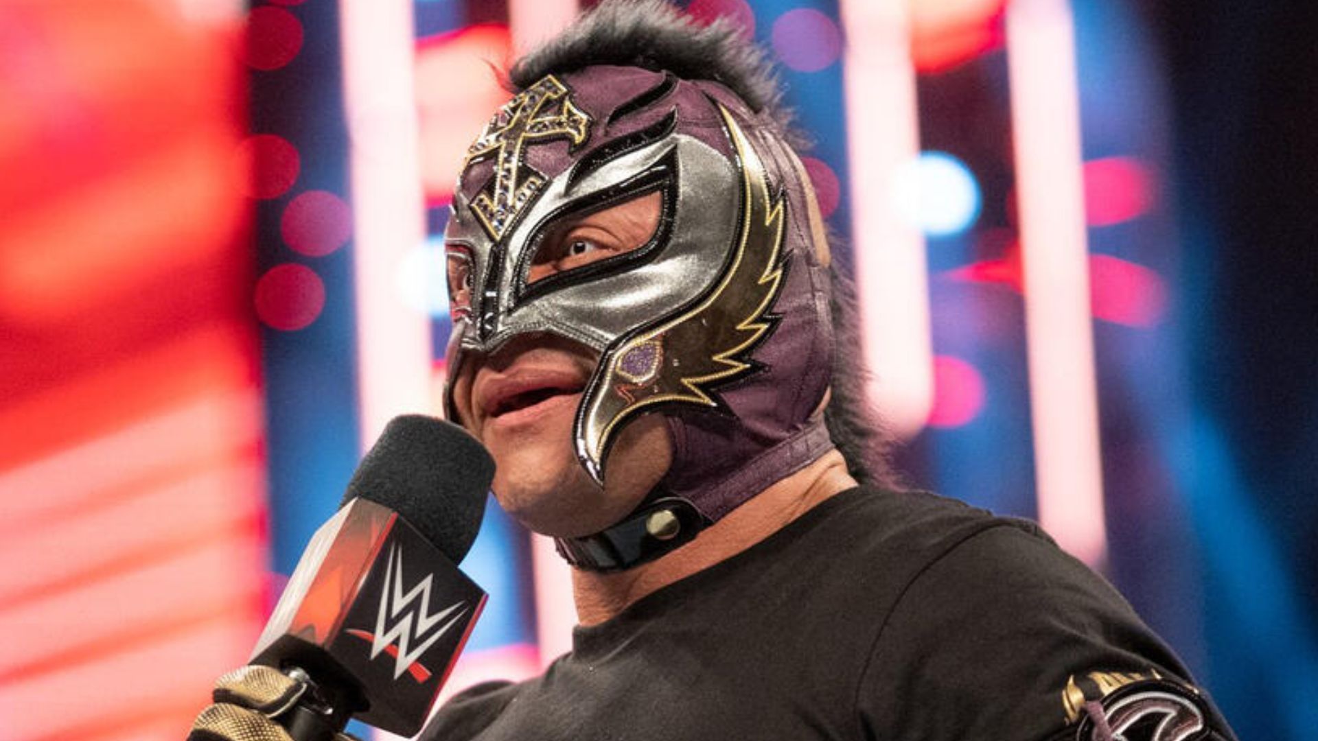 Rey Mysterio is signed to RAW [Photo credit: WWE.com]