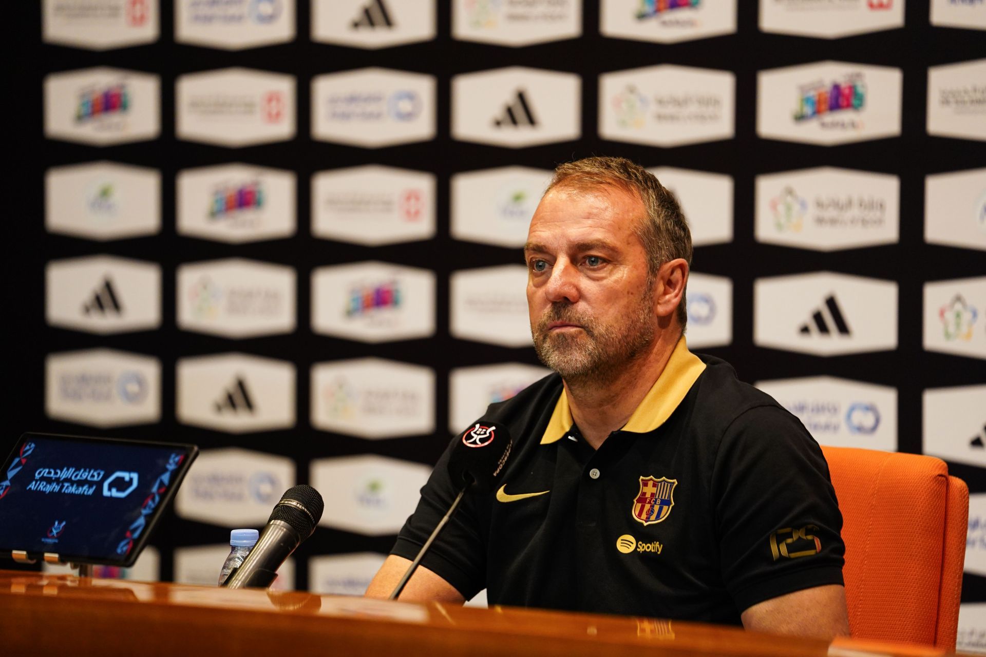 Barcelona head coach Hansi Flick - Source: Getty