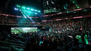"वर्ल्ड टाइटल हासिल करें" - WWE दिग्गज ने रचा इतिहास, फैंस ने कर डाली खास मांग