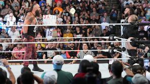 'मरते हुए देखना चाहते हैं?'- WWE दिग्गज ने 75 साल की उम्र में मैच की जताई इच्छा, मॉन्स्टर ने कर दिया भयानक दावा