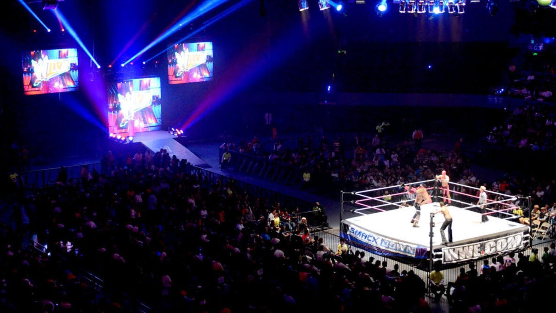 An image from a WWE event in Mexico in 2013 [Image via wwe.com]