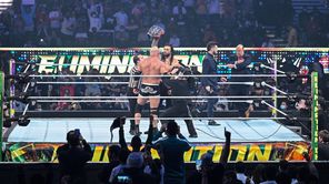 WWE में दिग्गज की वापसी को लेकर आई बुरी खबर, अभी नहीं होगा रिटर्न? Roman Reigns से लड़ा था आखिरी मैच