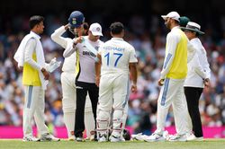 [Watch] Mitchell Starc checks up on Rishabh Pant after latter gets hit on helmet by brute bouncer on Day 1 of BGT 2024-25 5th Test