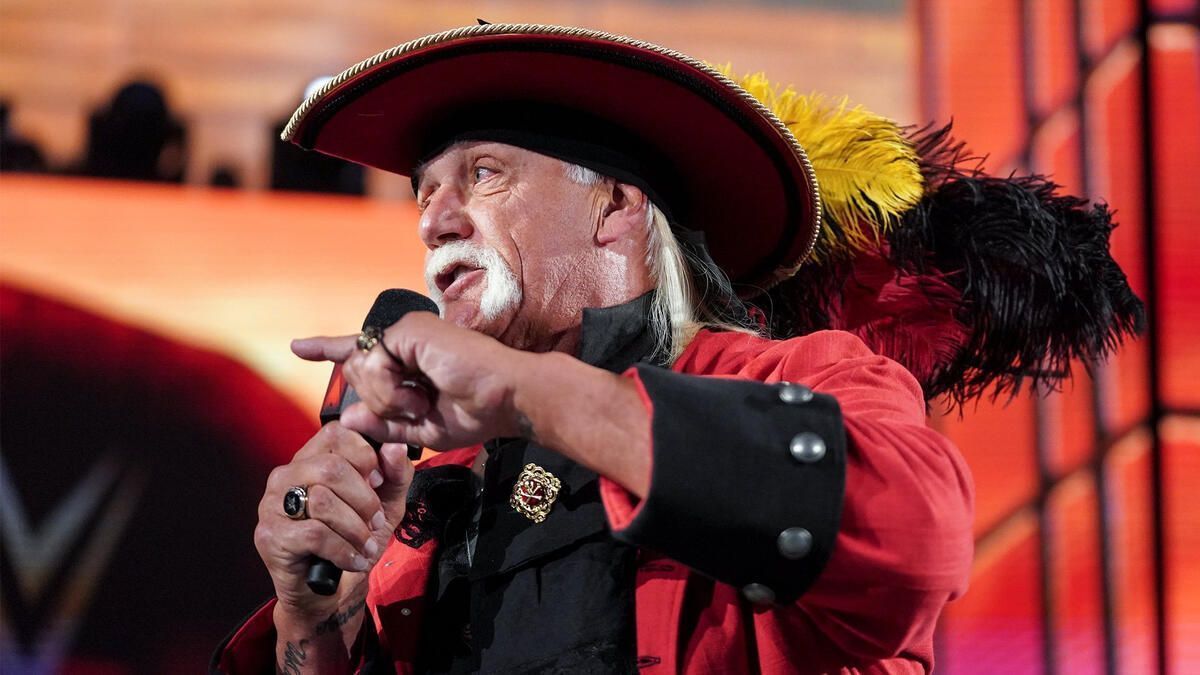 Hulk Hogan is a pro wrestling legend! (image from WWE.com)