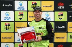 David Warner takes screamer in ST vs PS BBL 2024-25 match [Watch]