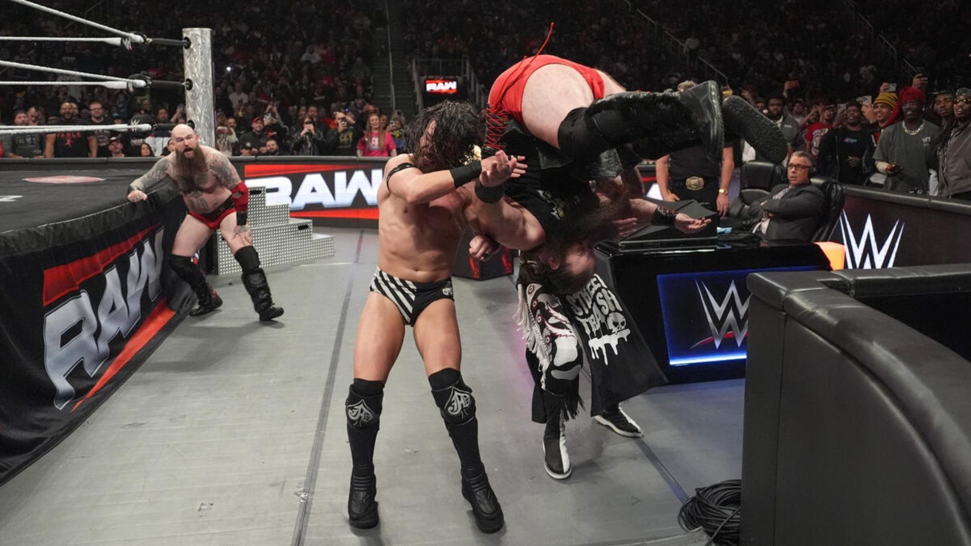 A WWE superstar was injured during a major match on RAW. (Image via WWE.com)