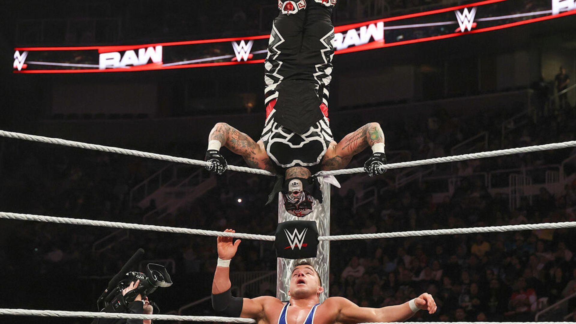 Penta was at his quintessential best on RAW. [Image via WWE.com]