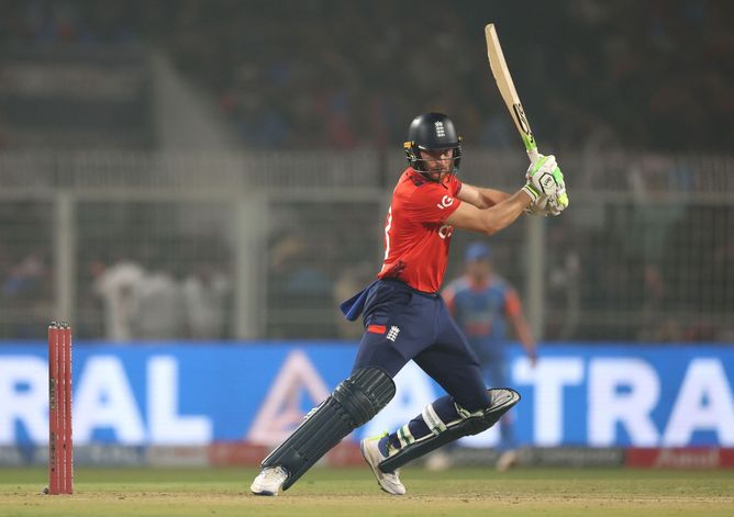 Nitish Kumar Reddy takes a brilliant diving catch to dismiss well-set Jos Buttler in IND vs ENG 2025 1st T20I [Watch]