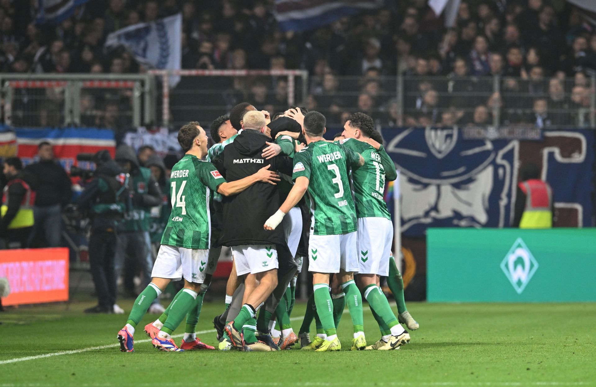 Werder Bremen - Holstein Kiel - Source: Getty