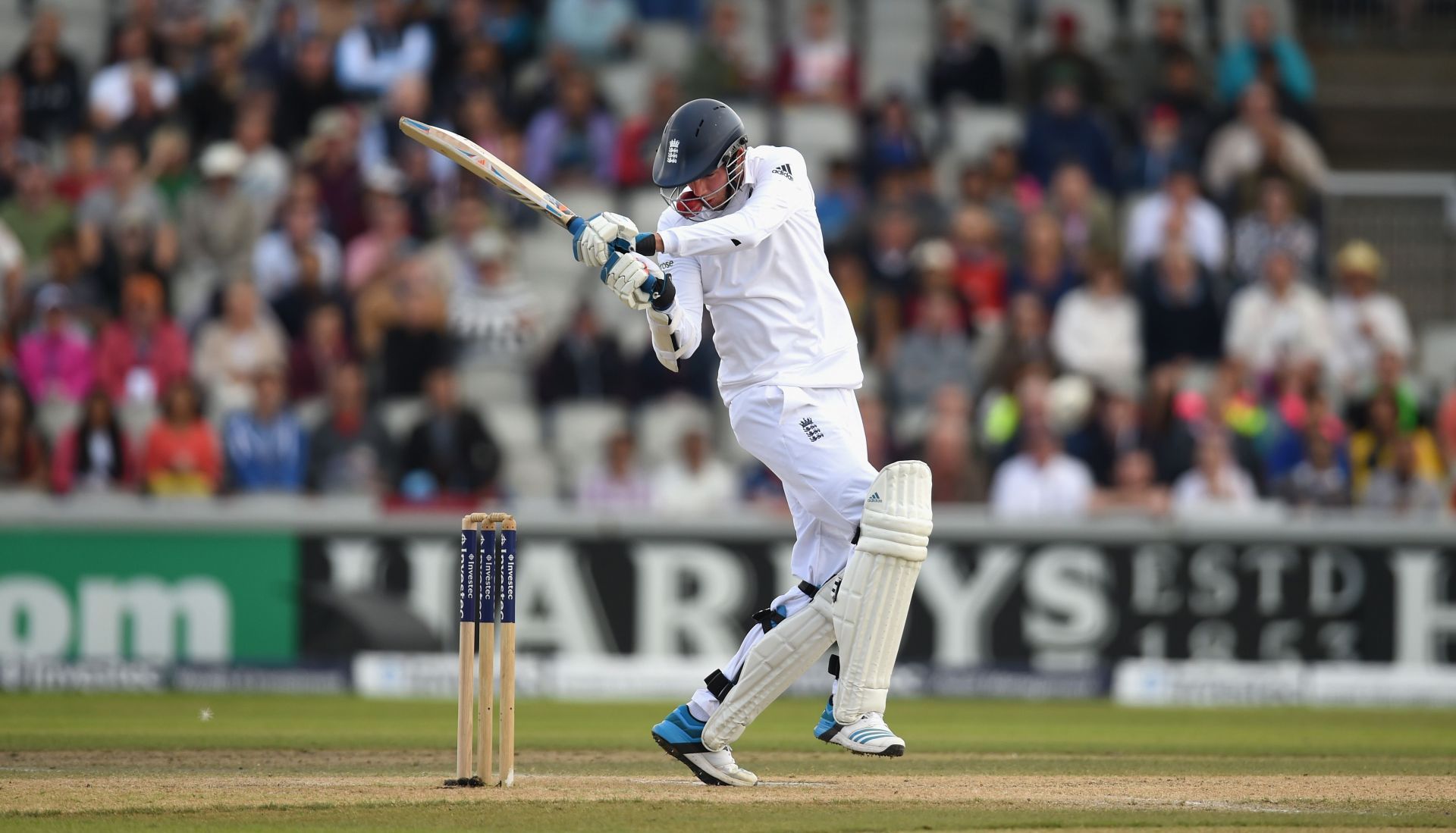 Varun Aaron is remembered for injuring Stuart Broad with a nasty bouncer. [P/C: Getty]