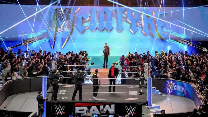 3 चौंकाने वाली चीजें जो इस हफ्ते WWE Raw में देखने को मिल सकती हैं