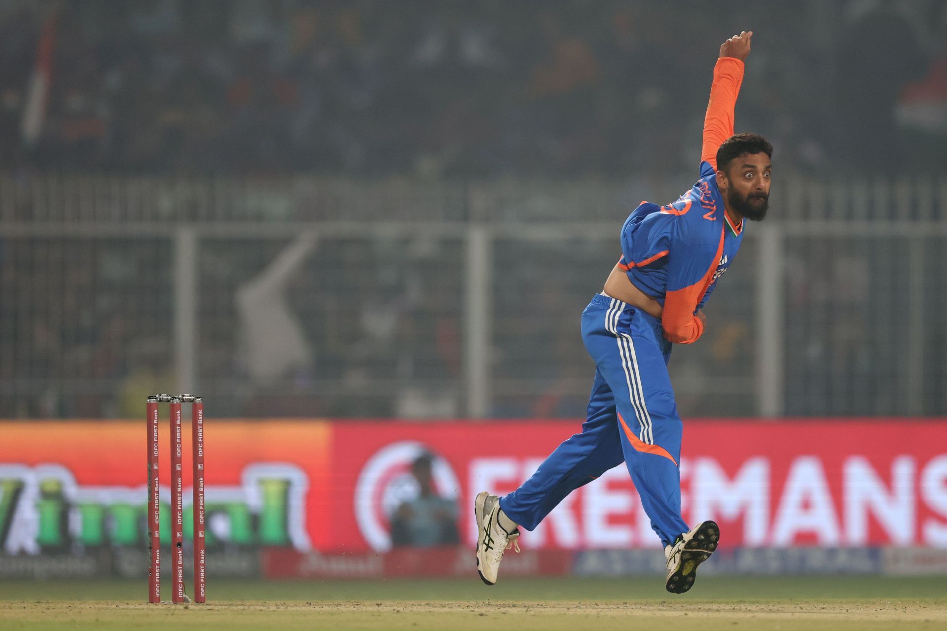 Top 5 best bowling figures by an Indian in a losing cause in T20Is ft. Varun Chakravarthy