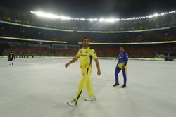Indian soft tennis player gifts a racquet to cricket legend MS Dhoni [Watch]