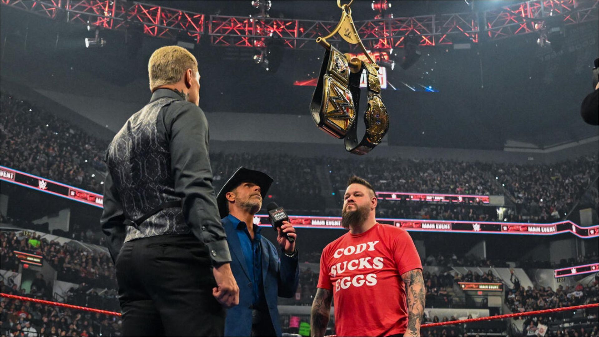 The ladder match at Royal Rumble 2025 is likely to produce some high-flying spots [Image: WWE.com]