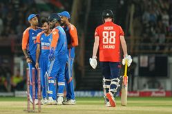 “Is it smoggy in Rajkot?” – Ex-captain mocks England after their batting collapse in IND vs ENG 2025 3rd T20I
