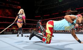 "घर पर ही रहो"- WWE में वापसी की अटकलों के बीच फेमस स्टार ने शेयर की फोटो, जानें क्यों आया फैन को गुस्सा?